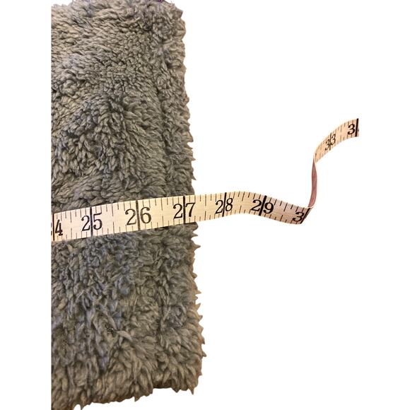 New with Tags NFL Team Apparel Women’s Extra Small Vikings Vest - Picture 12 of 13